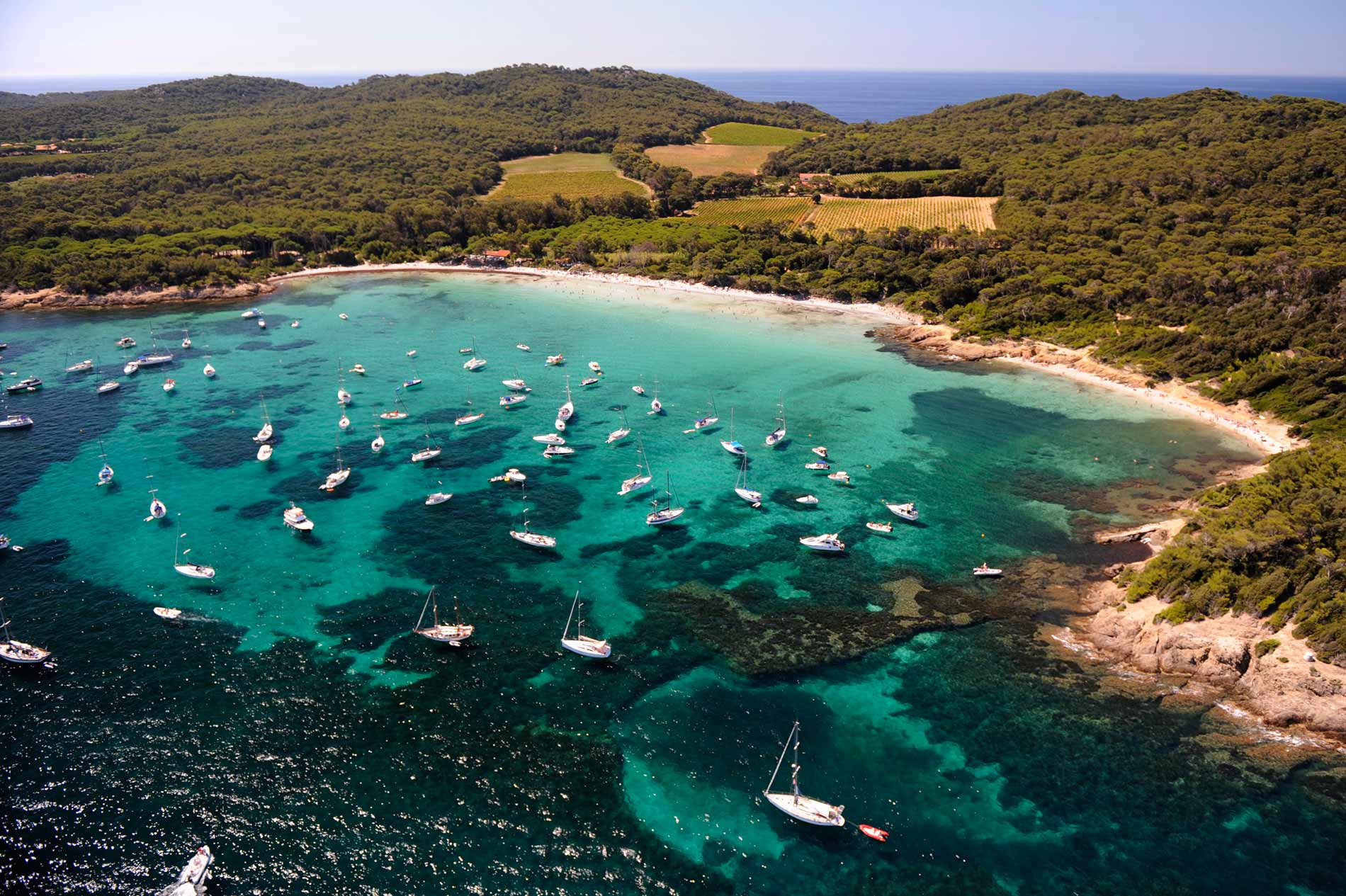 Iles d&rsquo;Hyères : des lieux de villégiature à connaître